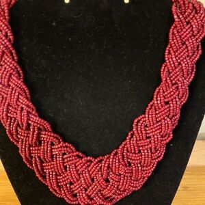 Burgundy seed bead intricate weaving statement necklace 16 - 19” silver tone ext